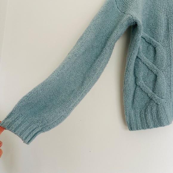 Hollister | Women’s Long Sleeve Sweater Light Blue Balloon Sleeve Soft - Picture 5 of 8